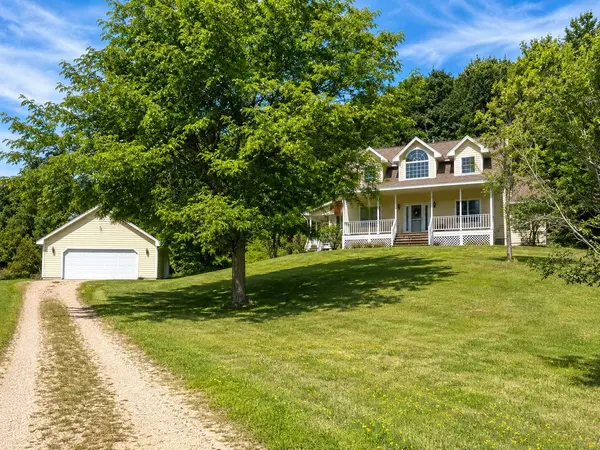 426 Rolling Hills LN