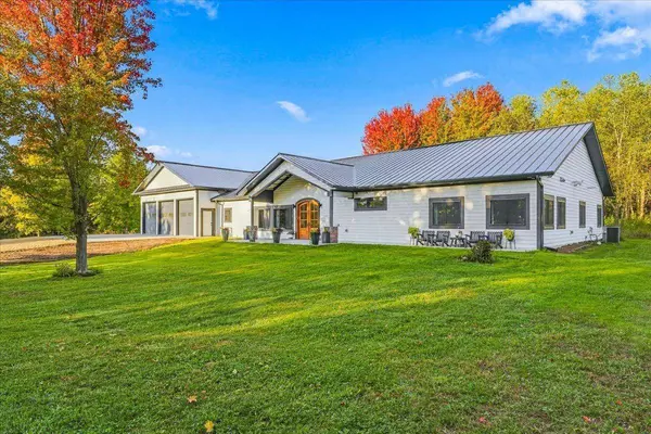 2221 County Rd DD