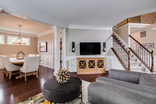 1207 Fox Horn Ct, Miami Twp, OH 45150