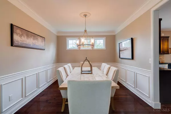 1207 Fox Horn Ct, Miami Twp, OH 45150