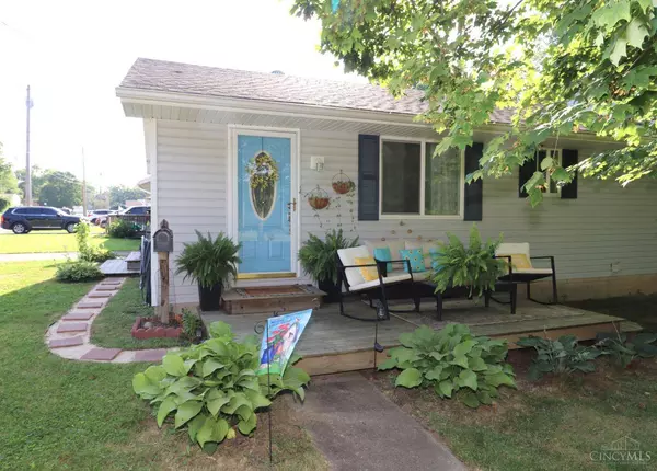 416 N Broadway St, Blanchester, OH 45107