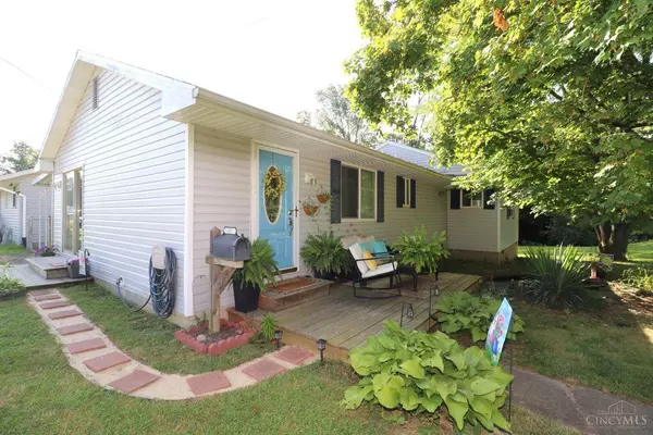 416 N Broadway St, Blanchester, OH 45107