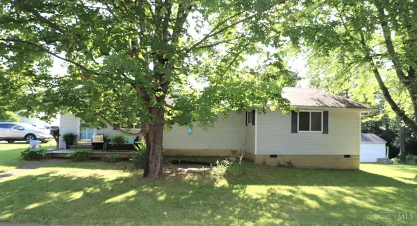 416 N Broadway St, Blanchester, OH 45107