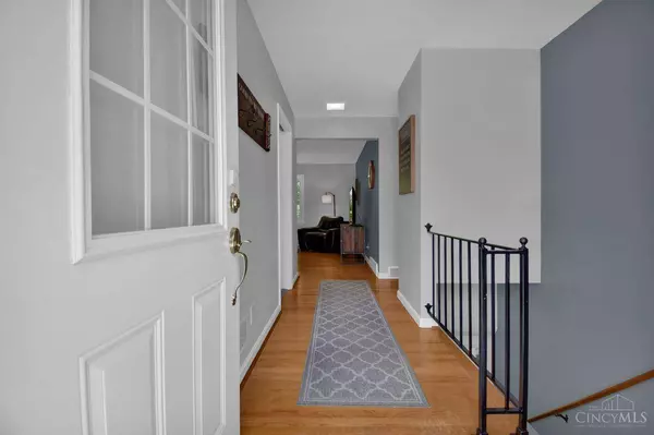 712 Beechwood Ln, Miami Twp, OH 45150