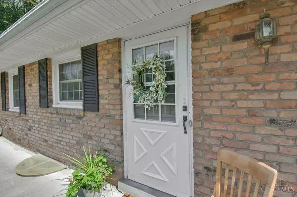 712 Beechwood Ln, Miami Twp, OH 45150