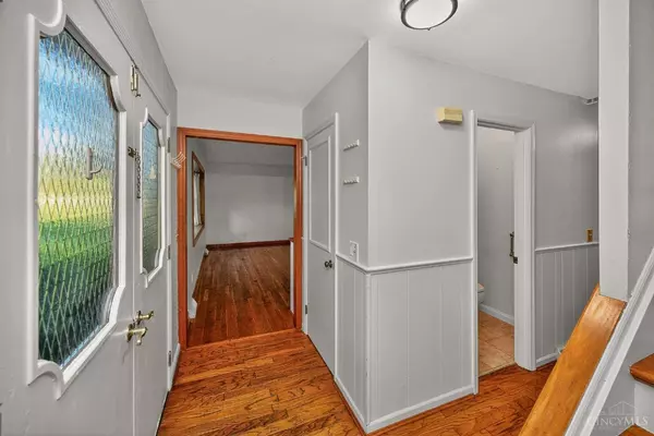 5702 Sherwood Dr, Miami Twp, OH 45150