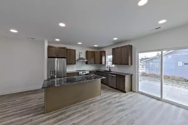 192 N Broadway St, Williamsburg Twp, OH 45176