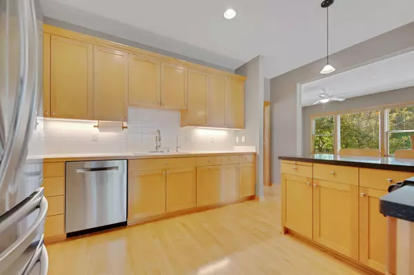 4644 Linden TRL N, Lake Elmo, MN 55042