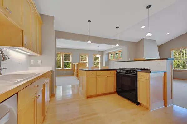 4644 Linden TRL N, Lake Elmo, MN 55042