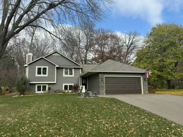 745 Mill Run CIR, Eagan, MN 55123