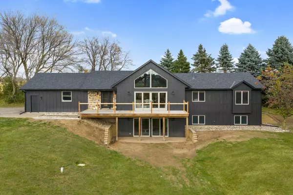 1477 85th ST, Saint Joseph Twp, WI 54017