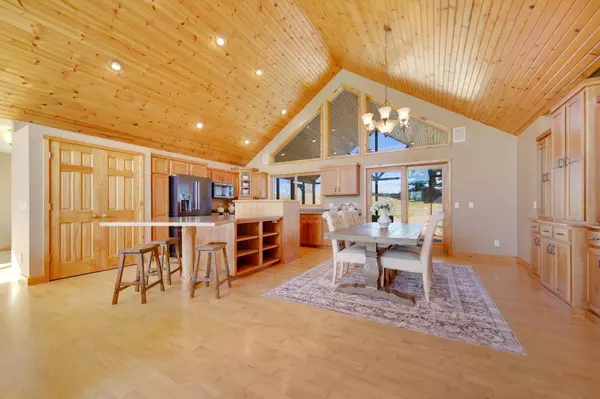 1477 85th ST, Saint Joseph Twp, WI 54017