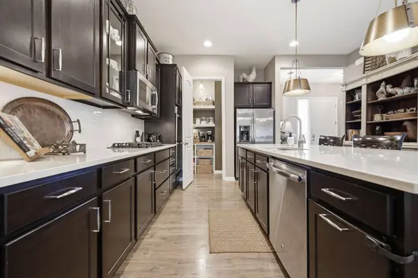 5023 Sundial LN, Saint Paul, MN 55129