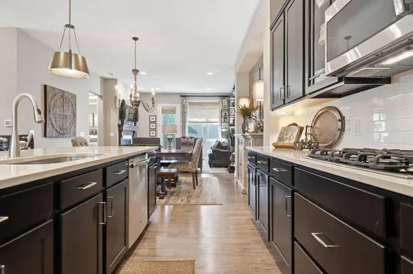 5023 Sundial LN, Saint Paul, MN 55129