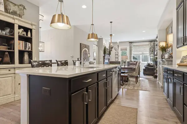 5023 Sundial LN, Saint Paul, MN 55129