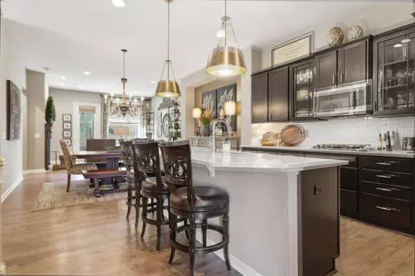 5023 Sundial LN, Saint Paul, MN 55129