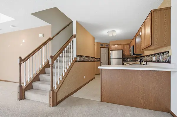 1839 Riverwood DR #17, Burnsville, MN 55337