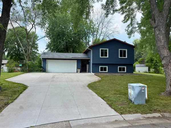 176 Cottonwood CT, Stillwater, MN 55082
