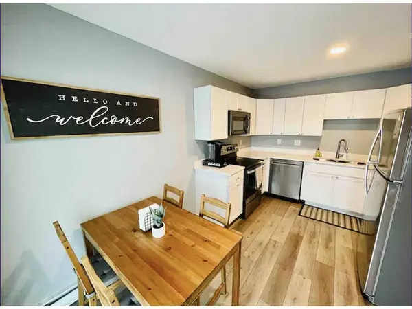 1632 Pinewood LN, Hudson, WI 54016