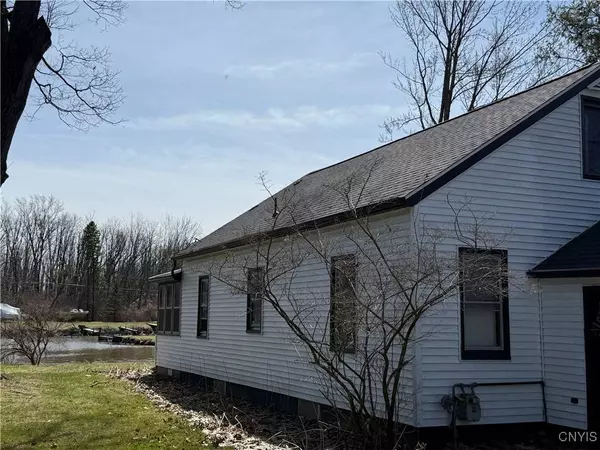 8434 Tuttle RD, Bridgeport, NY 13030