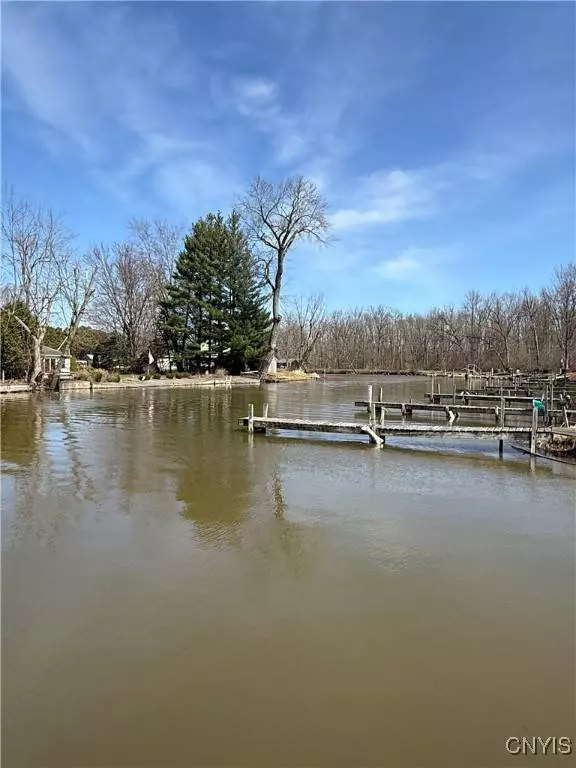 8434 Tuttle RD, Bridgeport, NY 13030