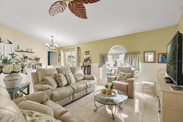 1356 DUNBARTON CT, Kissimmee, FL 34758