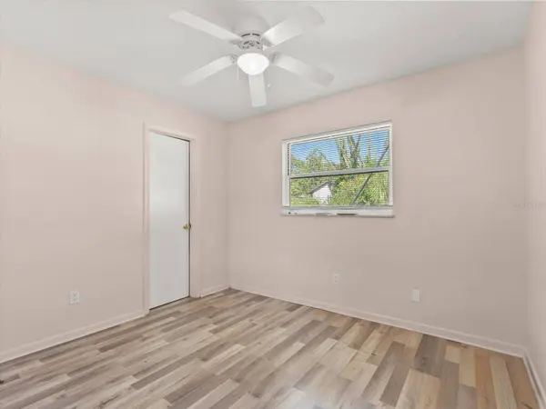 4045 CASTLEGATE DR, Orlando, FL 32839