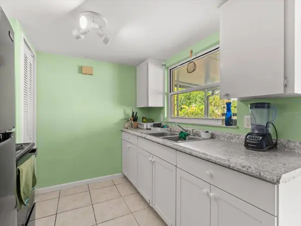 4045 CASTLEGATE DR, Orlando, FL 32839