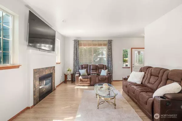 13101 55th DR NE, Marysville, WA 98271