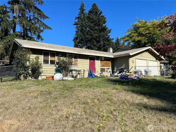 704 NE Normandy DR, Bremerton, WA 98310