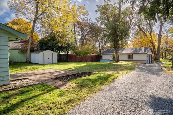 615 SW 124th ST, Seattle, WA 98146