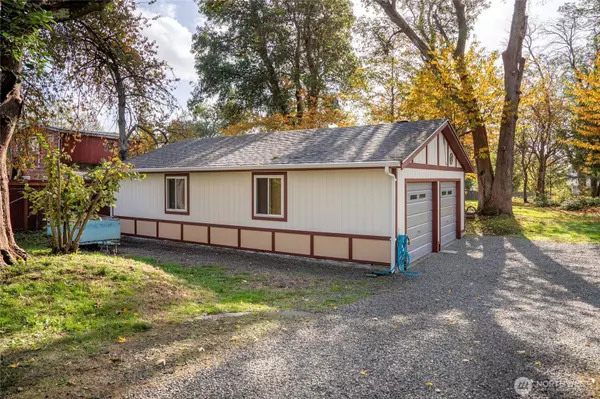 615 SW 124th ST, Seattle, WA 98146