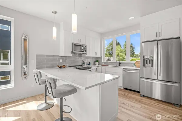 12225 Roseberg AVE S #9, Seattle, WA 98168