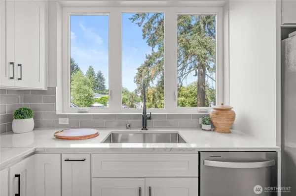 12225 Roseberg AVE S #7, Seattle, WA 98168