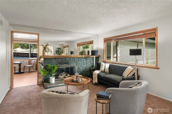 19513 Meridian AVE N, Shoreline, WA 98133