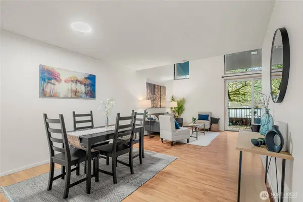 6439 139th AVE NE #25, Redmond, WA 98052