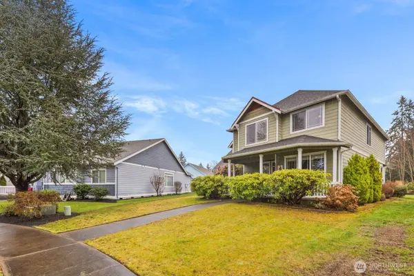 1424 Latham CT, Dupont, WA 98327