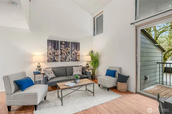 6439 139th AVE NE #25, Redmond, WA 98052