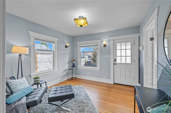 6822 S Lawrence ST, Tacoma, WA 98409