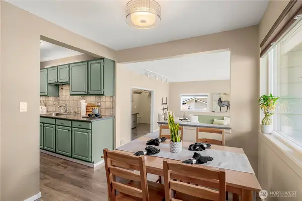 9537 S 213th ST, Kent, WA 98031