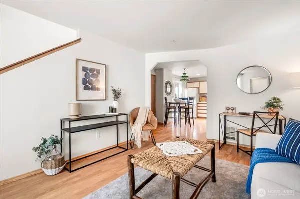 1220 NE 177th ST #A, Seattle, WA 98155