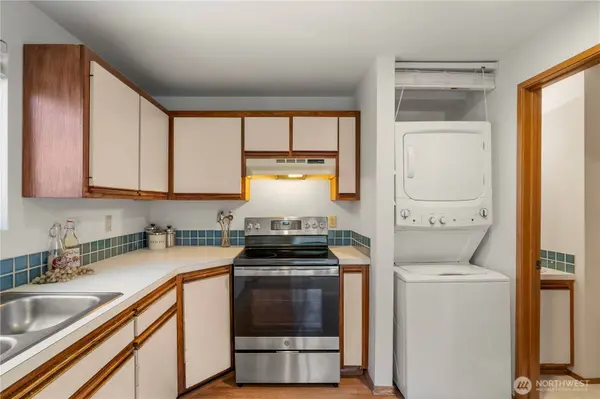 1220 NE 177th ST #A, Seattle, WA 98155