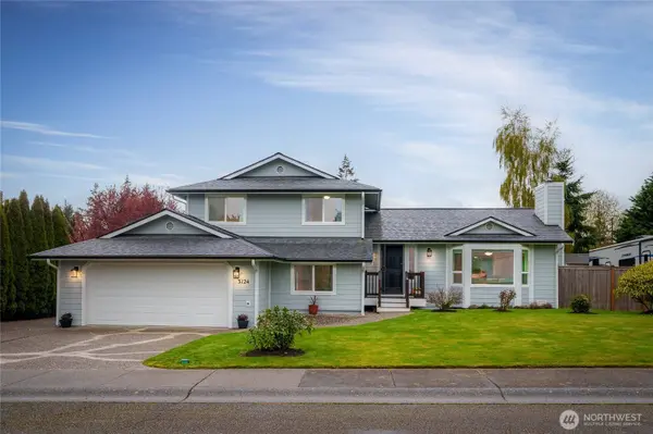 3124 203rd ST SW, Lynnwood, WA 98036
