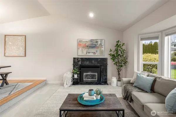 3124 203rd ST SW, Lynnwood, WA 98036