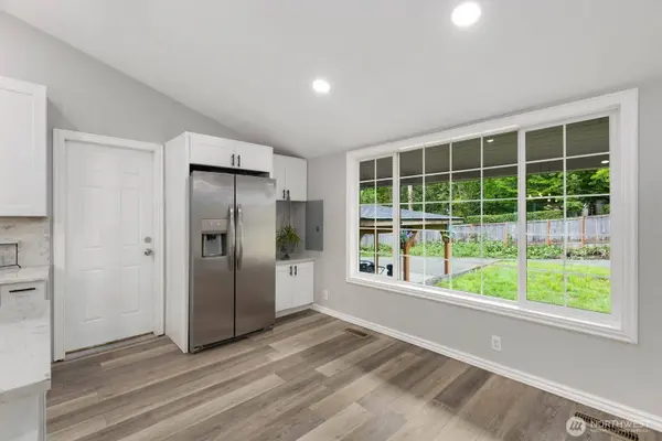 4110 152nd ST SW, Lynnwood, WA 98087