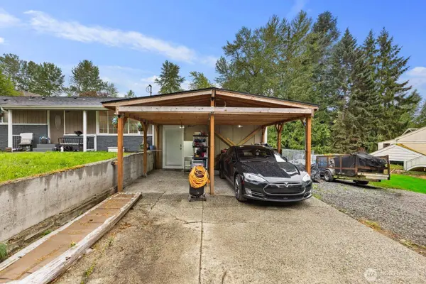 4110 152nd ST SW, Lynnwood, WA 98087