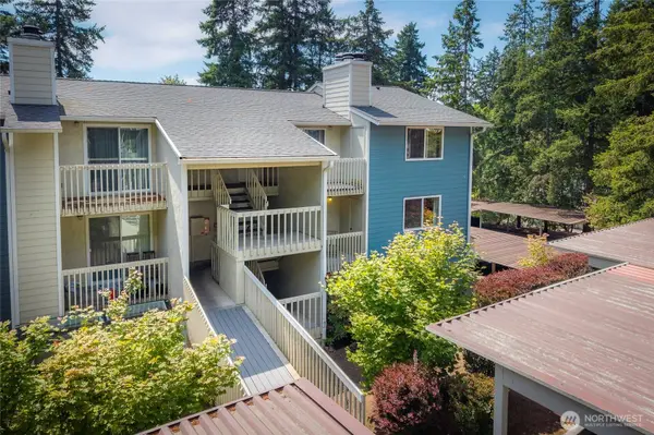 9474 Redmond-Woodinville RD NE