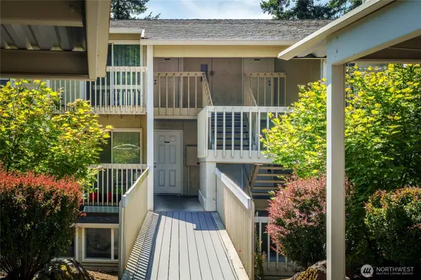 9474 Redmond-Woodinville RD NE, Redmond, WA 98052