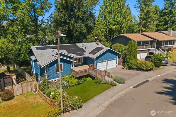 8618 NE 143rd ST, Kirkland, WA 98034
