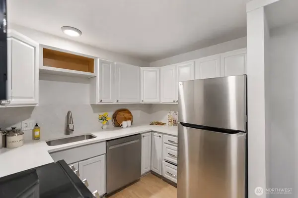 13772 NE 60th ST #180, Redmond, WA 98052